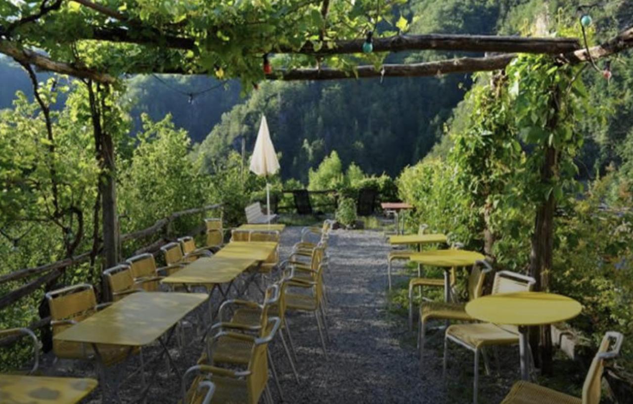 Osteria Grütli con alloggio Borgnone Exterior foto
